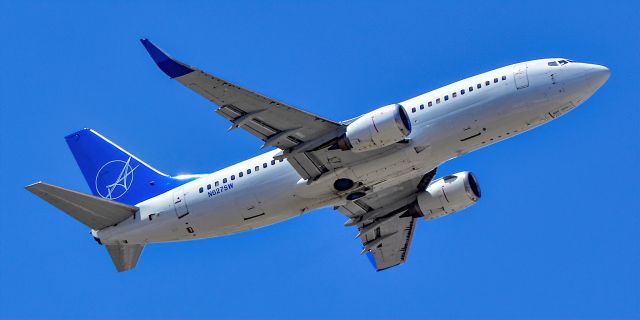 BOEING 737-300 (N627SW) - N627SW iAero Airways Boeing 737-3H4 s/n 27935 - Las Vegas - McCarran International Airport (LAS / KLAS)br /USA - Nevada May 14, 2021br /Photo: Tomás Del Coro