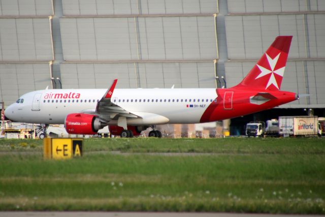 Airbus A320neo (9H-NEF) - Taxiing to Stand 421 on 15-Aug-23 operating flight AMC102 from LMML.