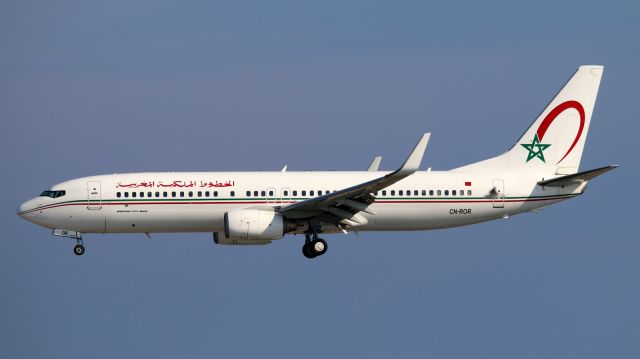 Boeing 737-800 (CN-ROR)