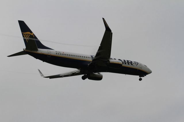 Boeing 737-800 (9H-QEJ) - Ryanair To Flag of Malta.