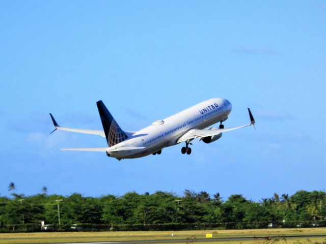 Boeing 737-900 (N61886)