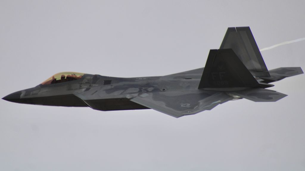 Lockheed F-22 Raptor (05-4089) - Pilot Capt. “RaZZ” Larson of the USAF ACC F-22 Demon Team in 05-4089, during the Day 3 afternoon airshow at EAA Airventure 2023. br /br /7/26/23