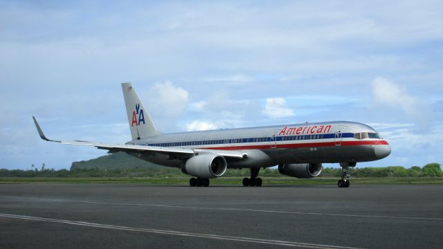 Boeing 757-200 (N694AN)