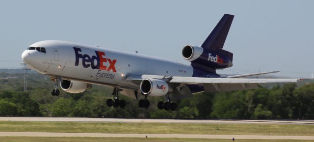 McDonnell Douglas DC-10 (N313FE)