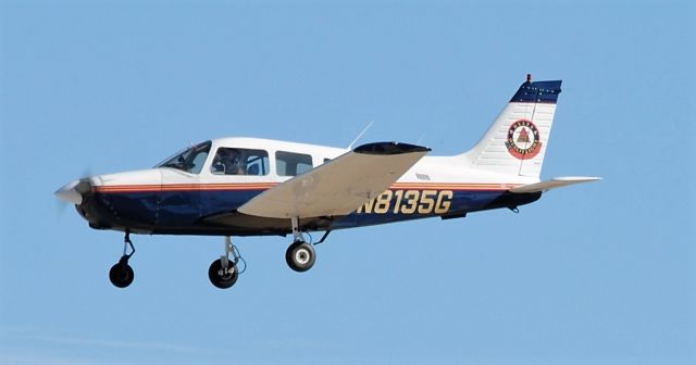 Piper Cherokee (N8135G)