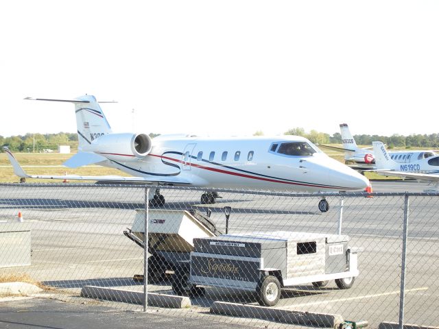 Learjet 60 (N30GJ)