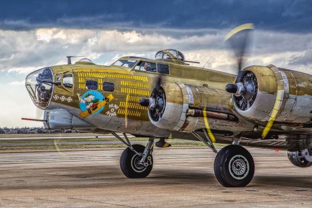 Boeing B-17 Flying Fortress —