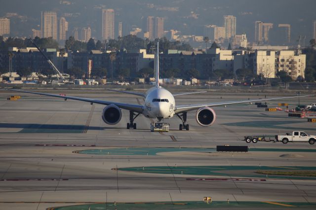 BOEING 777-300ER (VH-VPD)