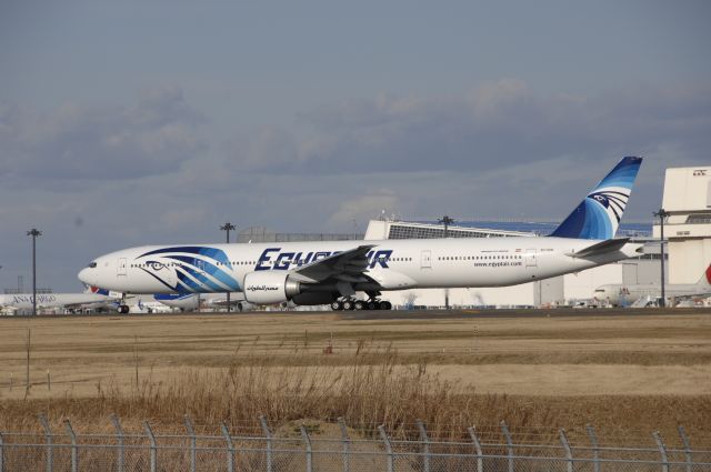 BOEING 777-300 (SU-GDN) - Departure at Narita Intl Airport R/W34L on 2011/1/2