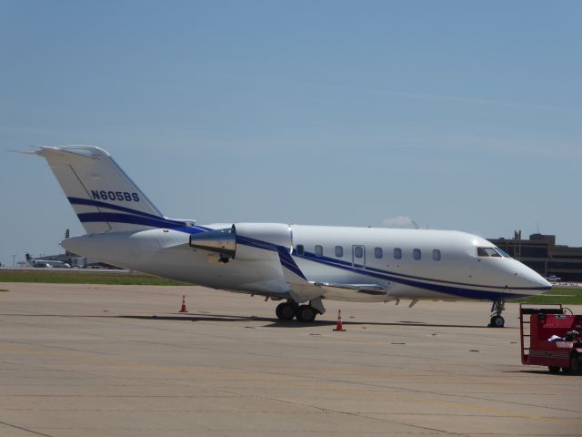 Canadair Challenger (N605BS)