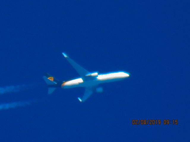 BOEING 767-300 (N319UP)