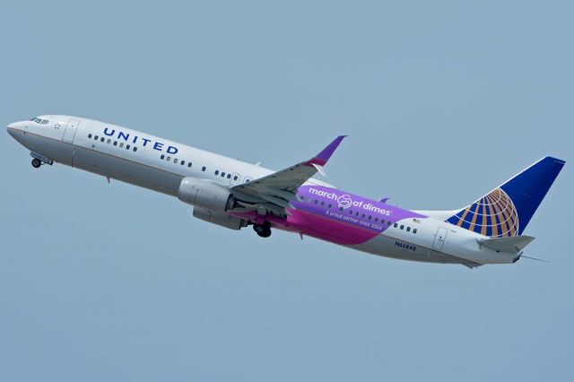 Boeing 737-900 (N66848) - United Boeing 737-924 N66848 March of Dimes at LAX on May 3, 2016. 