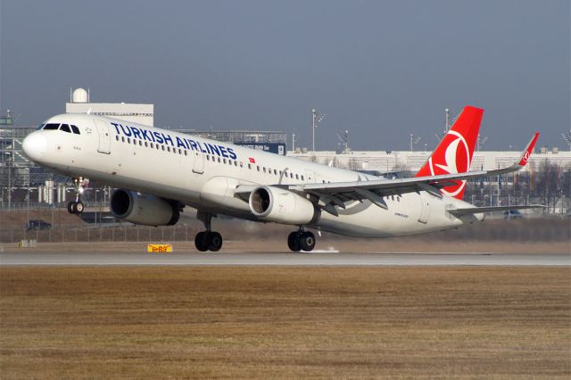 Airbus A321 (TC-JSK) - AIRBUS A321-231, Turkish Airlines, EDDM München Franz Josef Strauss