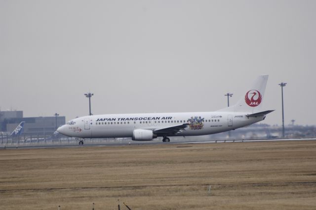 BOEING 737-400 (JA8996) - Departure at NRT Airport R/W34L on 2012/01/01 Ryuzin Mabuya c/s