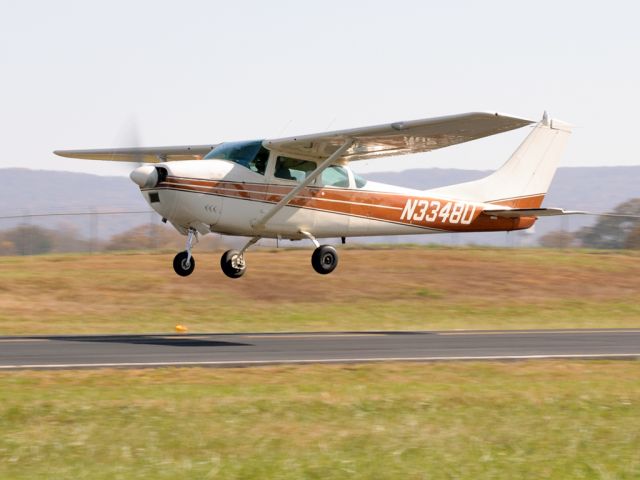 Cessna Skylane (N3348U) - Photo courtesy of Zach Colescott