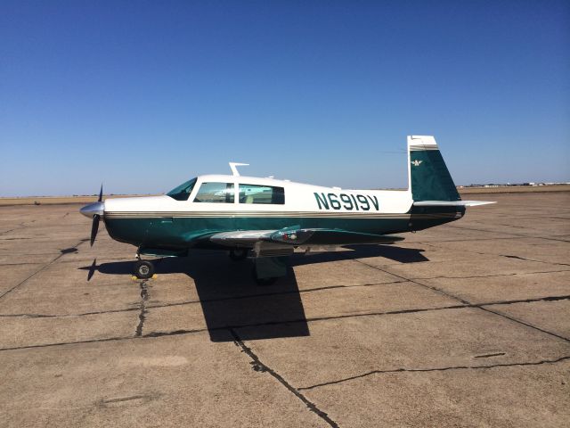 Mooney M-20 (N6919V)