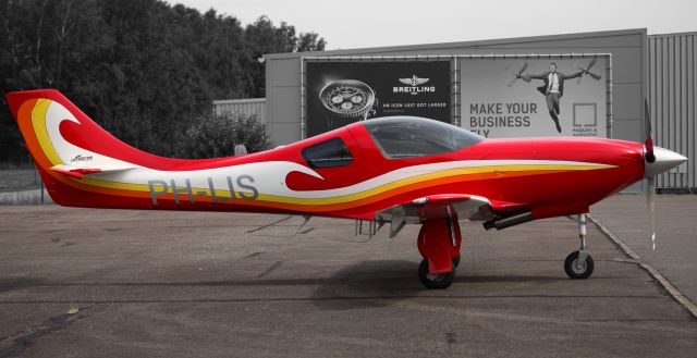 Lancair Legacy 2000 (PH-LIS)