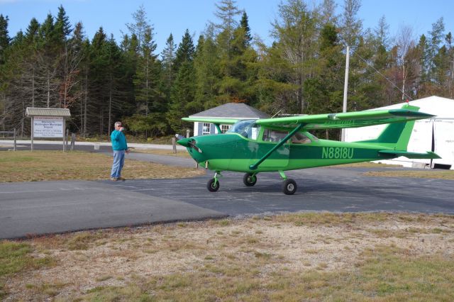 Cessna Skyhawk (N8818U)