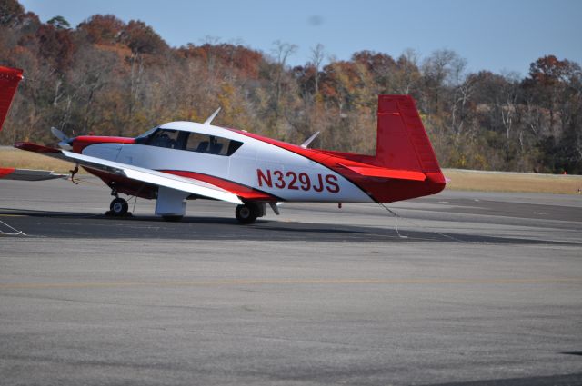 Mooney M-20 (N329JS)