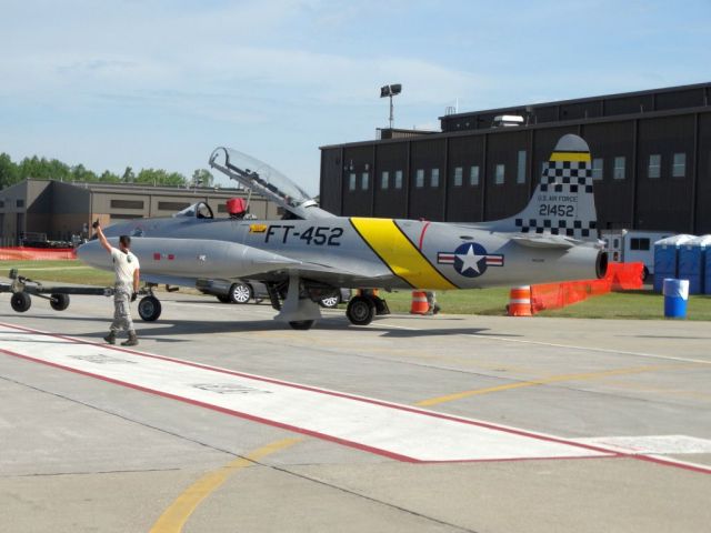 Lockheed T-33 Shooting Star (N133HH)