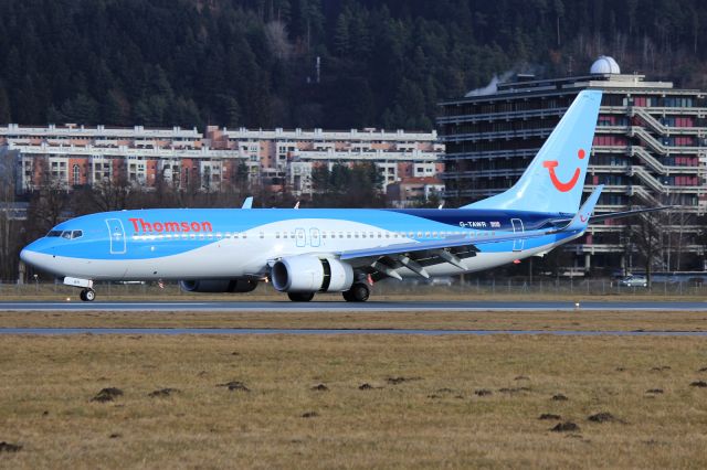 Boeing 737-800 (G-TAWR)