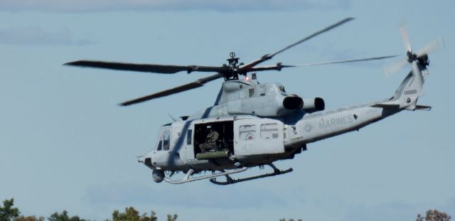 BELL UH-1Y (16-9283) - Shortly after departure is this US Marine Bell UH-1Y "Venom" Super Huey in the Autumn of 2024.