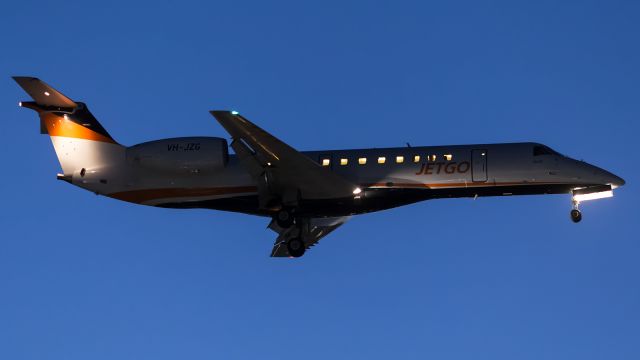 — — - Jet