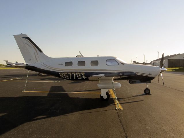 Piper Malibu Mirage (N577DT)