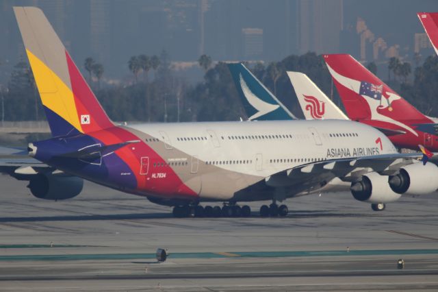Airbus A380-800 (HL7634)