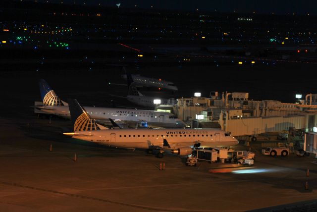 Embraer 170/175 (N89321)