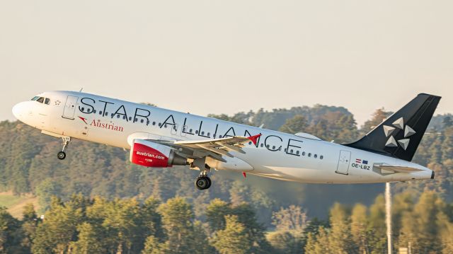 Airbus A320 (OE-LBZ)