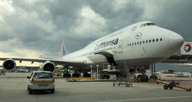 BOEING 747-8 — - She's also a beauty