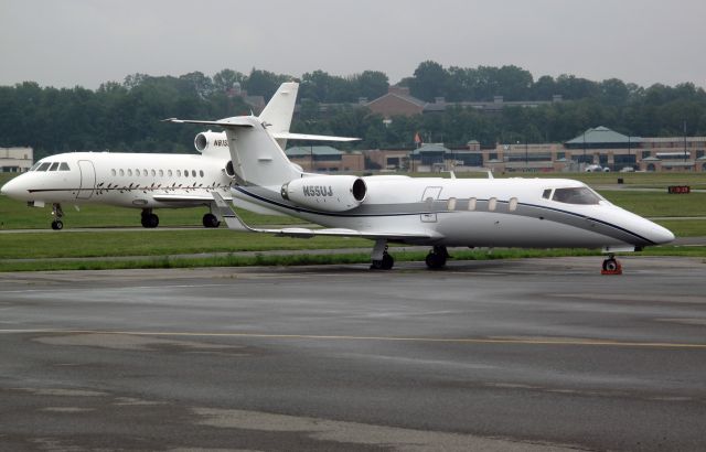 Learjet 55 (N55UJ)