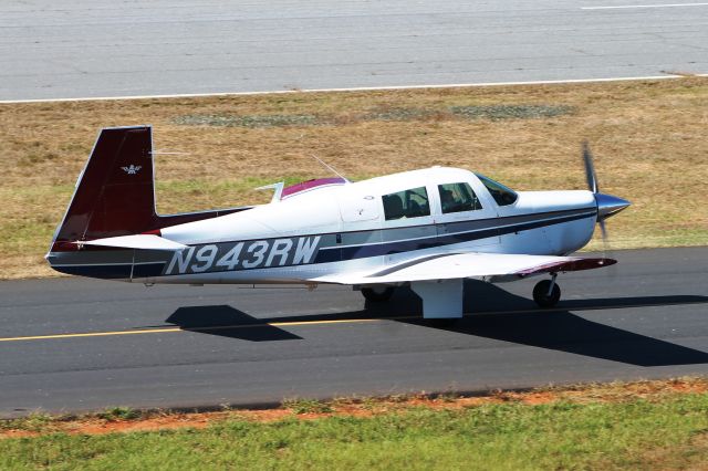 Mooney M-20 (N943RW)