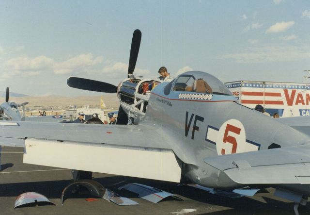 North American P-51 Mustang (N7715C)