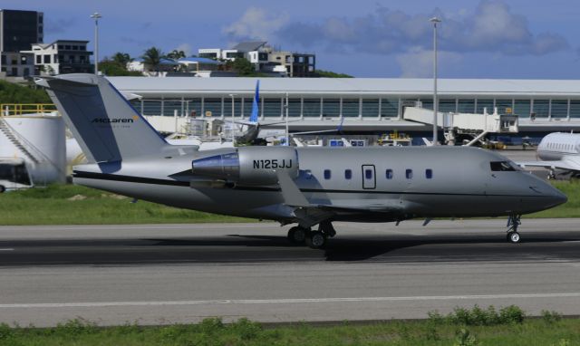 Canadair Challenger (N125JJ)