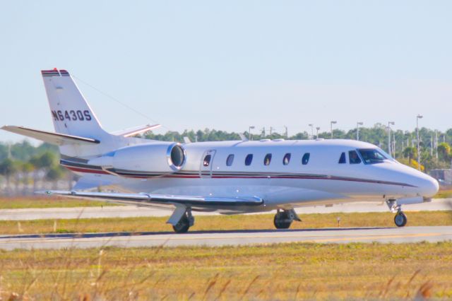 Cessna Citation Excel/XLS (N643QS) - Execjet Flight 643 (N643QS) prepares for departure from Southwest Florida International Airport enroute to Syracuse Hancock International Airport