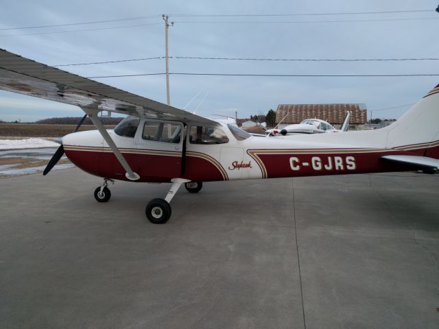 Cessna Skyhawk (C-GJRS)