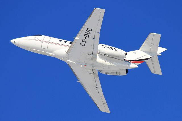 Hawker 800 (CS-DUC)