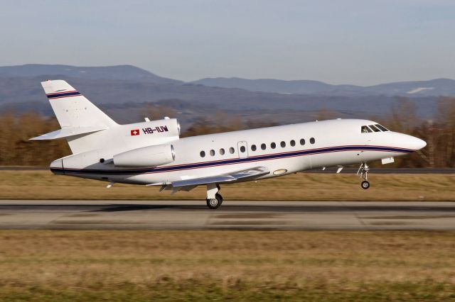 Dassault Falcon 900 (HB-IUW)