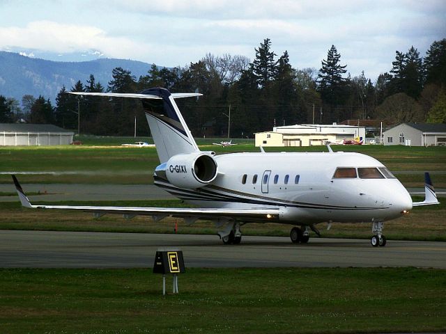 Canadair Challenger (C-GIXI)