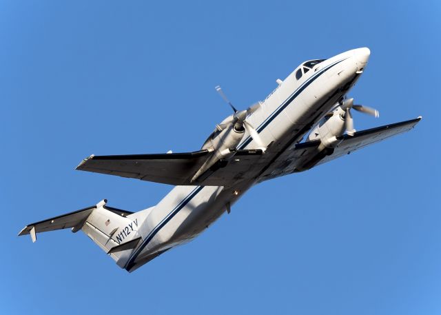 Beechcraft 1900 (N112YV)