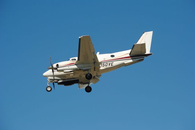 Beechcraft King Air 90 (N150VE)