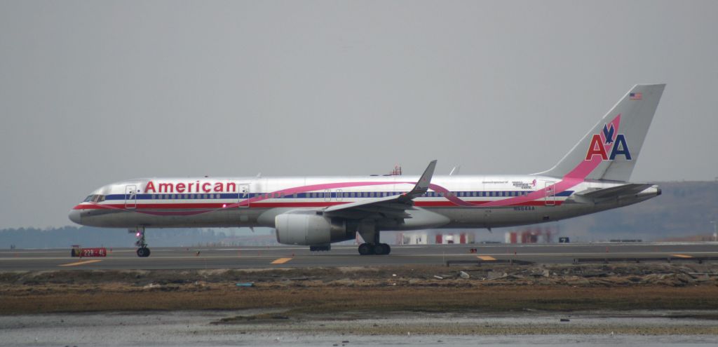 Boeing 757-200 (N664AA)