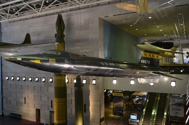 66670 — - National Air and Space Museum at Washington