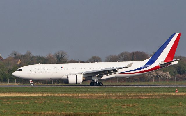 Airbus A330-200 (F-RARF) - "ctm1276" french air force a330-223 f-rarf landing at shannon 10/4/19.