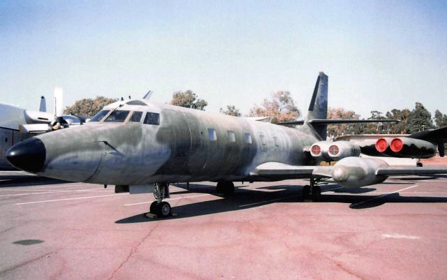 — — - Lockheed JetStar C-140A Flight Check