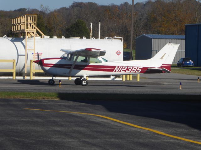 Cessna Skyhawk (N12395)