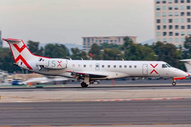 Embraer ERJ-135 (N260JX)