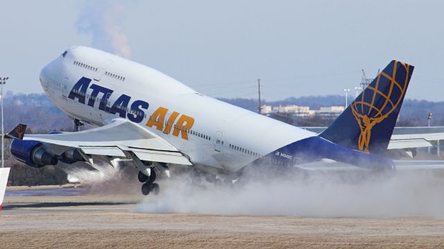 Boeing 747-400 (N464MC) - January 14, 2018, Nashville, TN -- "Giant" Snow Blower | N464MC departing on runway 02L. Uploaded in low-resolution. Full resolution is available at cowman615 at Gmail dot com. cowman615@gmail.com